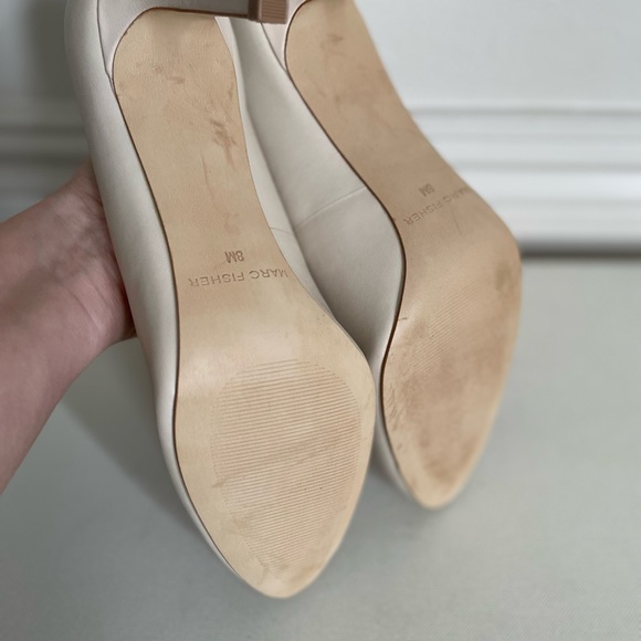 Marc Fisher Light Taupe Round Toe Leather Heels size 8 - Picture 8 of 11